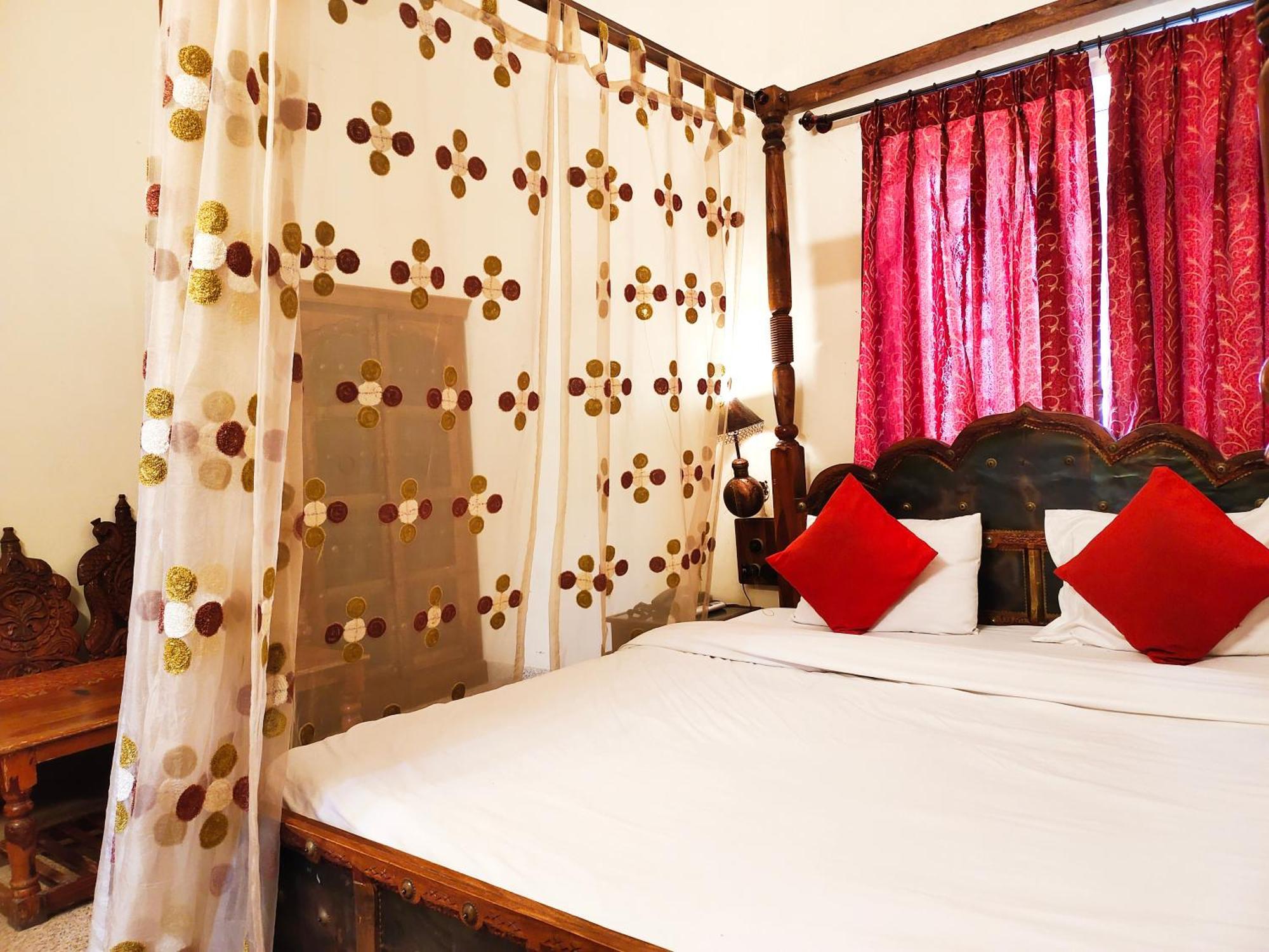 ג'ודפור Sisodia Hotel & Resorts מראה חיצוני תמונה