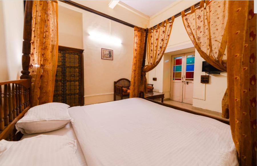 ג'ודפור Sisodia Hotel & Resorts מראה חיצוני תמונה